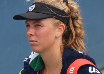 Magdalena Frech v Lucia Bronzetti betting tips, predictions and latest odds