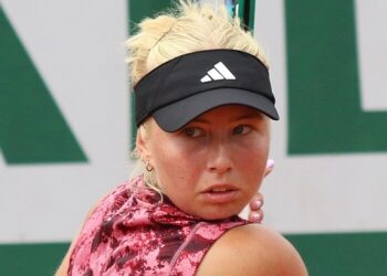 Clara Tauson v Linda Noskova betting tips and predictions