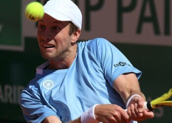 Nick Kyrgios v Botic van de Zandschulp betting tips and predictions