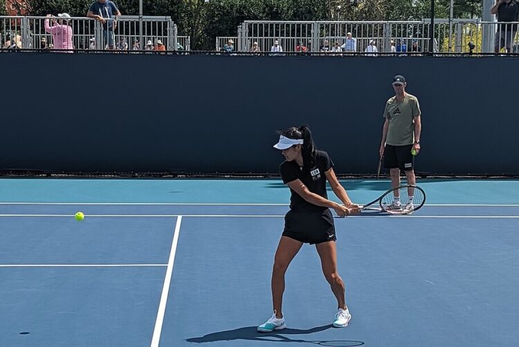 Why has Emma Raducanu changed so many coaches?